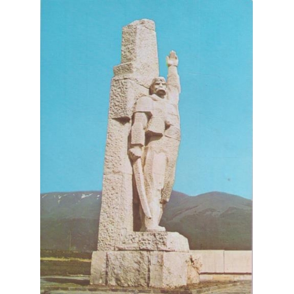 Картичка-Калофер,Паметникът на Калифер войвода